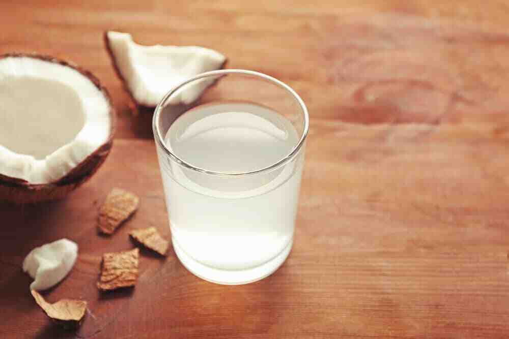 Can old coconut make you sick?